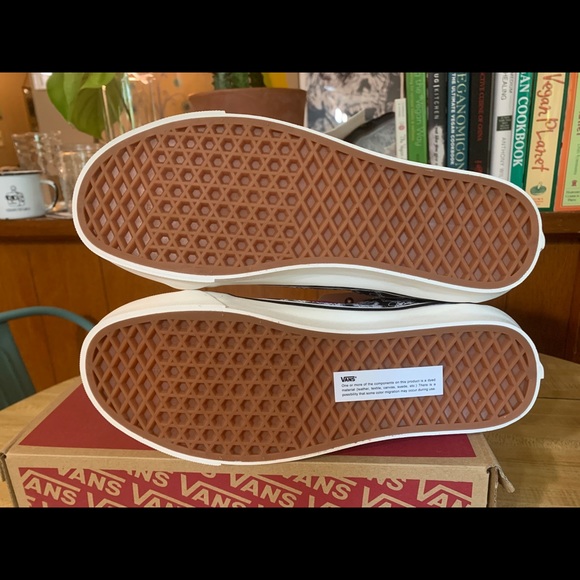 VANS Ua Sk8-Hi 38 Dx Anaheim VA38GFX7Z hi top shoe - Picture 4 of 12